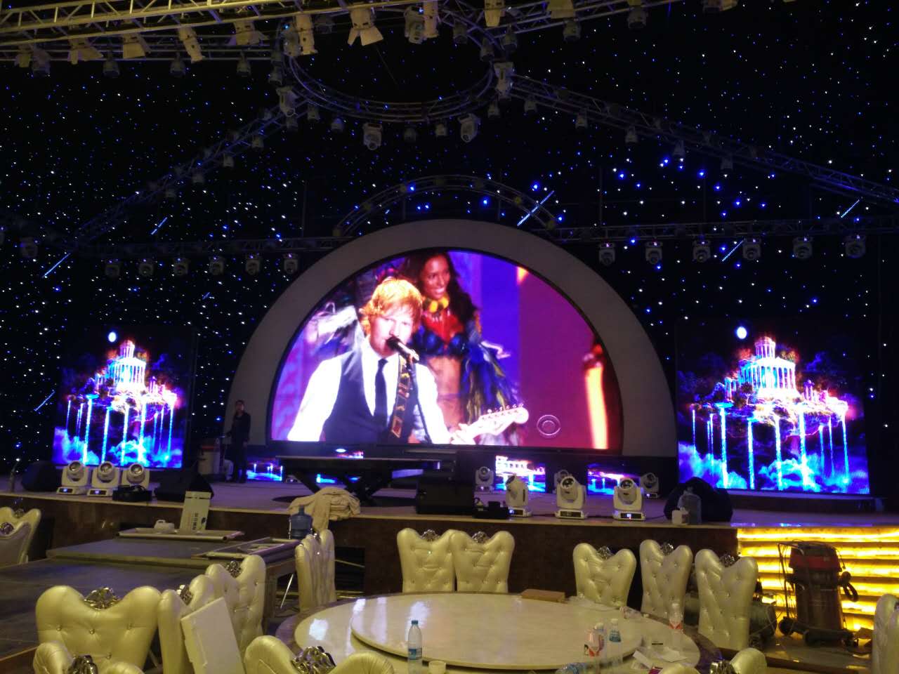 內(nèi)蒙古巴彥淖爾  戶內(nèi)P7.62租賃屏  60平方